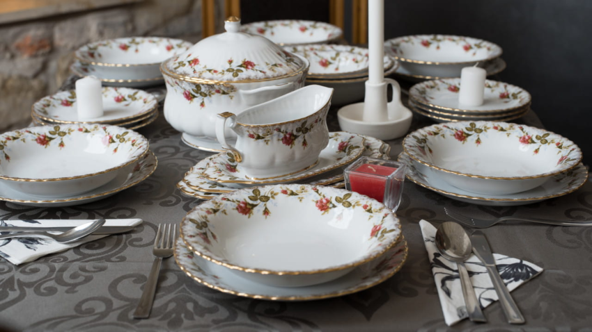 CHODZIEŻ IWONA zastawa stołowa